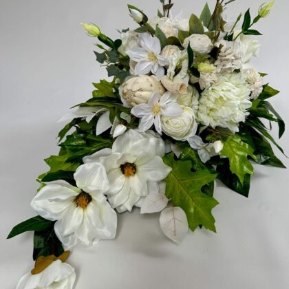 Kompozycja nagrobna ,wiązanka na cmentarz 105x57x40 cm