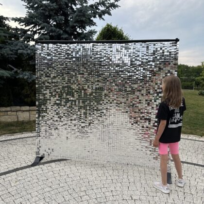 Ścianka dekoracyjna srebrna 200x185 cm- ślub, komunia, chrzest, urodziny, studniówka